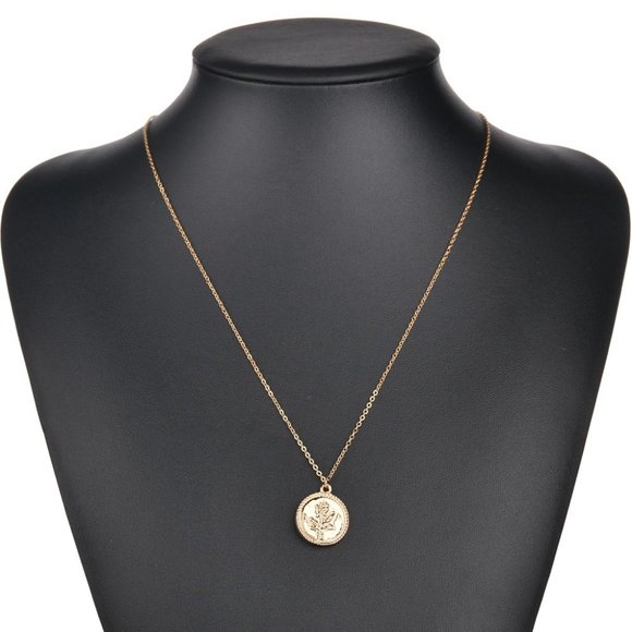 Rosebud Pendant Necklace - Picture 5 of 10